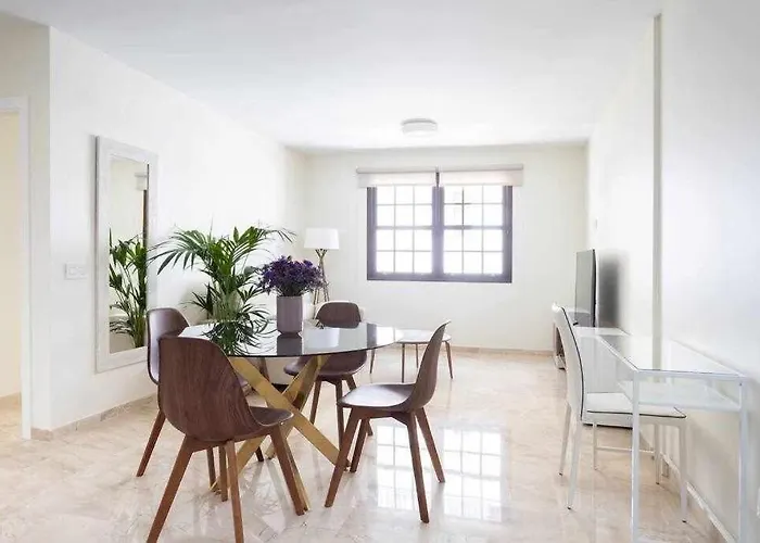 Sunnyland Martianez Valois Daire Puerto de la Cruz (Tenerife)